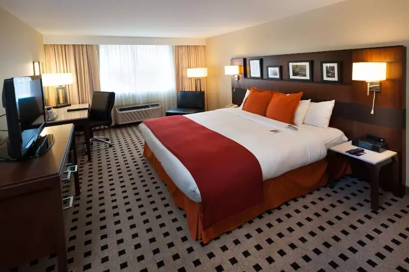キングサイズベッドのスタンダードルーム, Penn Harris Hotel Harrisburg, Trademark By Wyndham