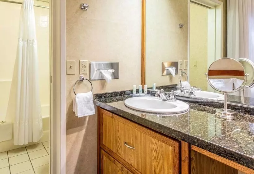 سوییت, Quality Suites Downtown San Luis Obispo