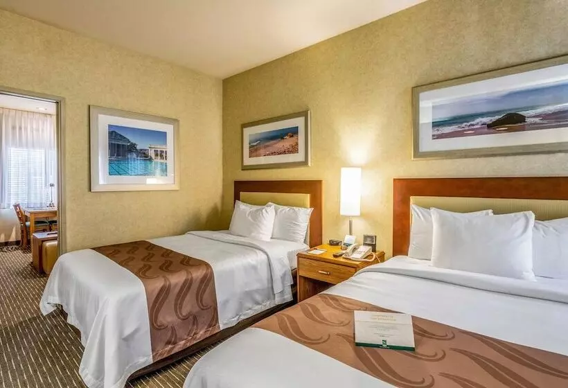 Sviitti Allasnäkymä, Quality Suites Downtown San Luis Obispo