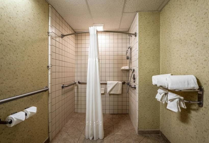 جناح, Quality Suites Downtown San Luis Obispo