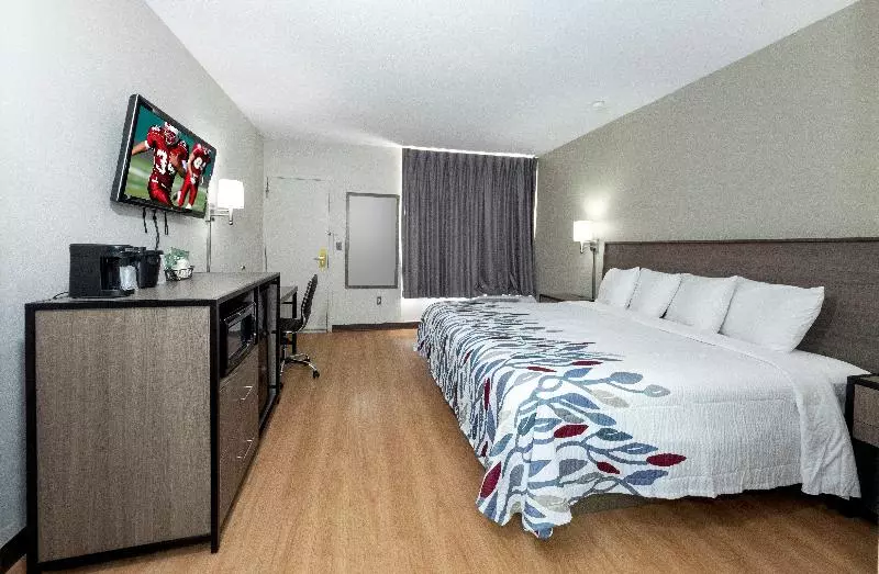 اتاق لوکس با تخت بزرگ, Red Roof Inn Petersburg  Fort Lee