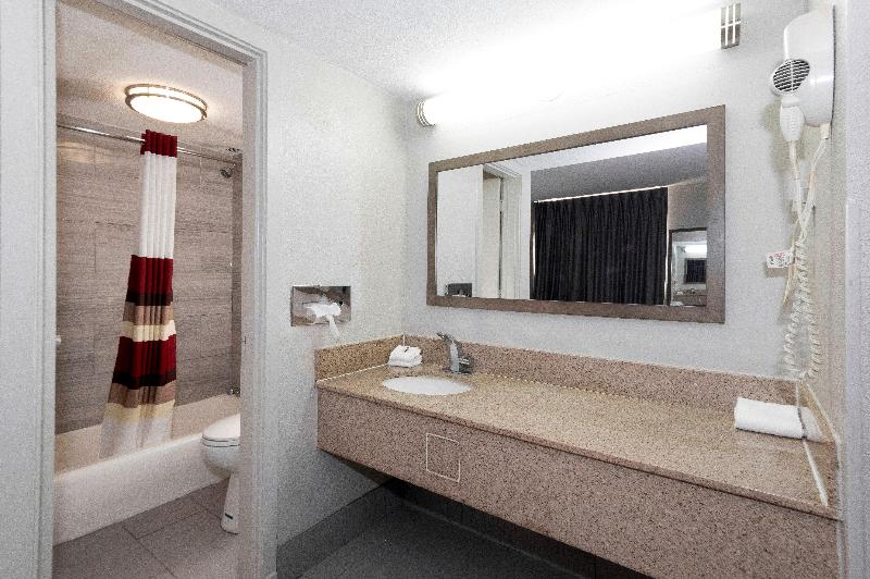 스탠다드 룸 킹사이즈 침대, Red Roof Inn Petersburg  Fort Lee
