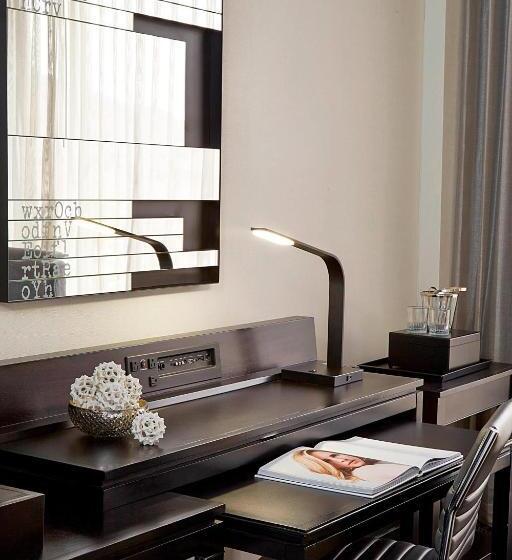 스탠다드 룸 킹사이즈 침대, Renaissance Asheville Downtown