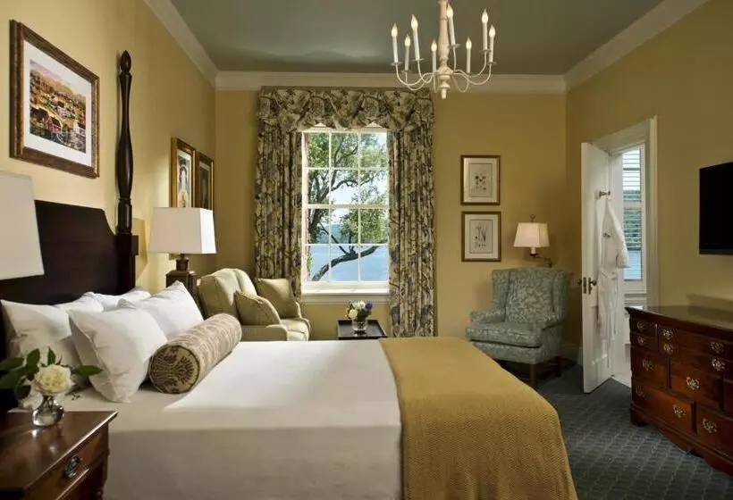 スタンダードルーム, The Otesaga Resort