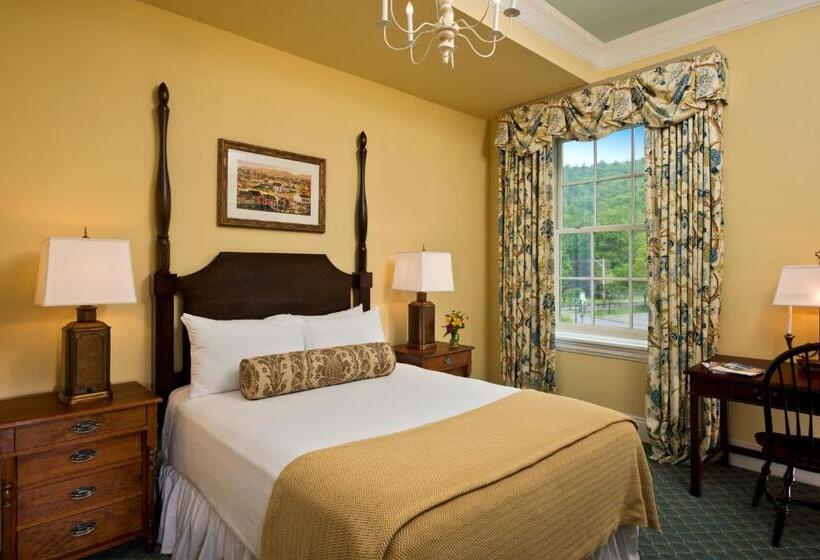 スタンダードルーム, The Otesaga Resort