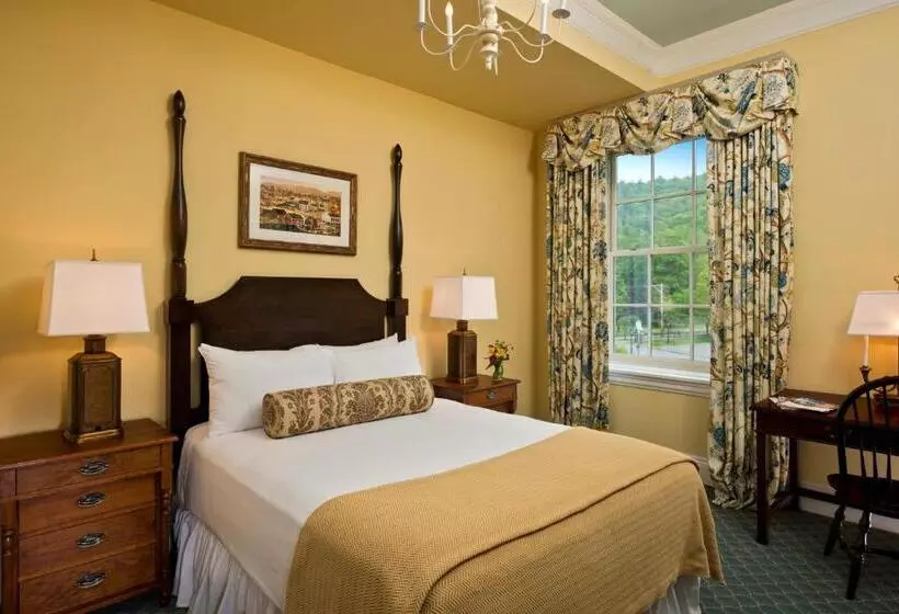 スタンダードルーム, The Otesaga Resort