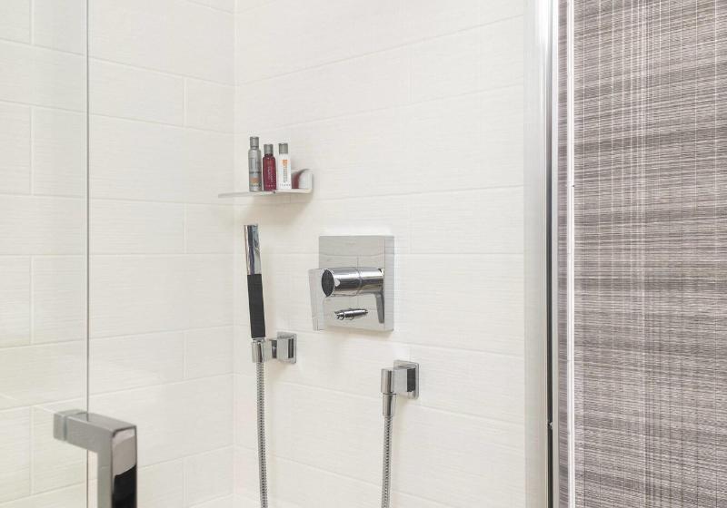 غرفة قياسية سرير كينج, Atlanta Marriott Northeast/emory Area