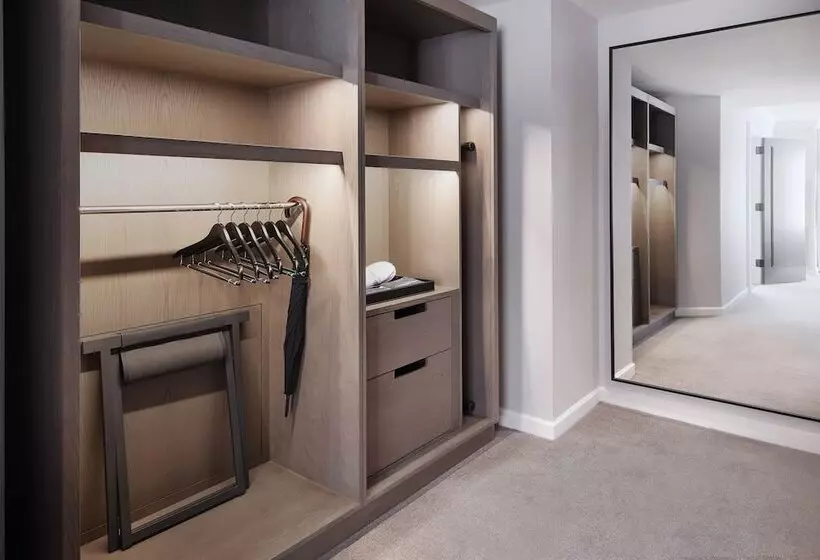 Sviitti Liikuntarajoitteisille, The Luxury Collection Hotel Manhattan Midtown
