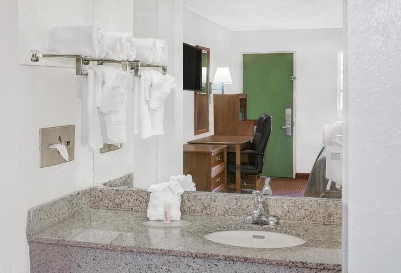 2ダブルベッドのスタンダードルーム, Howard Johnson By Wyndham Ft. Myers Fl