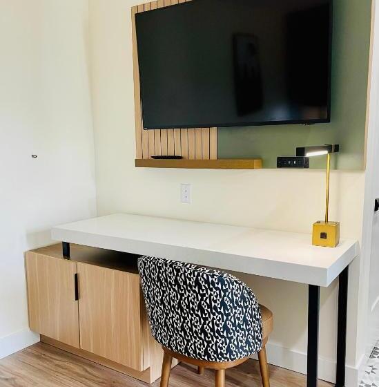 Quarto Estandar Cama King para Deficientes Físicos, La Casa Inn