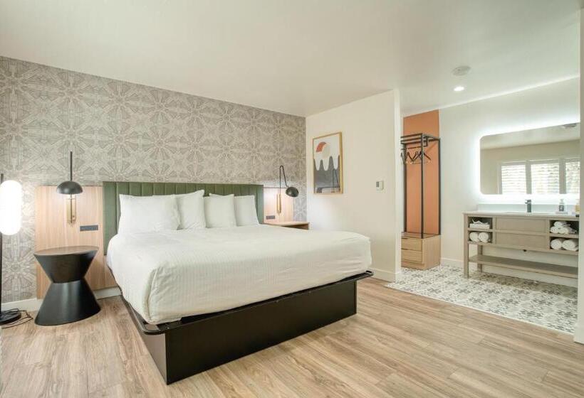 Quarto Estandar Cama King para Deficientes Físicos, La Casa Inn