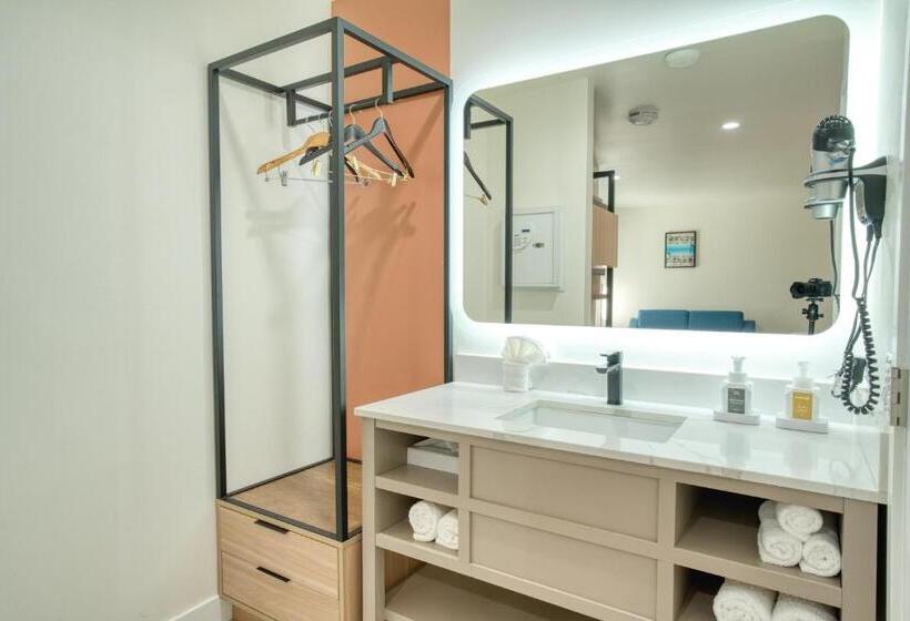 Quarto Estandar Cama King para Deficientes Físicos, La Casa Inn