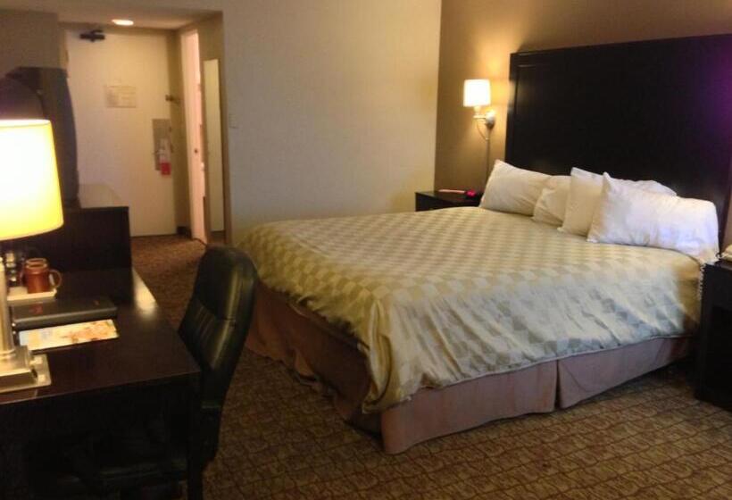 キングサイズベッドのデラックスルーム, Ramada By Wyndham Fresno North