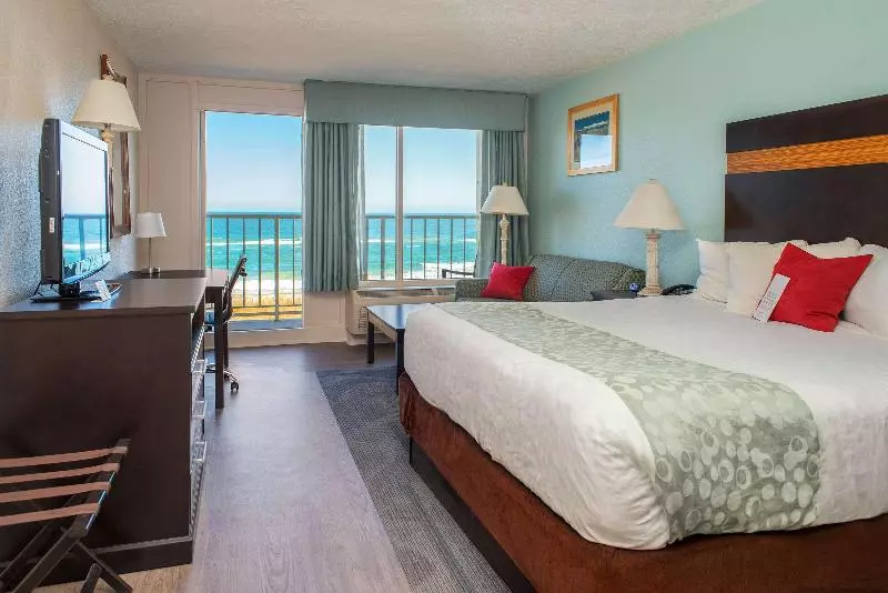 オーシャンビュースタンダードルーム, Ramada Plaza By Wyndham Nags Head Oceanfront