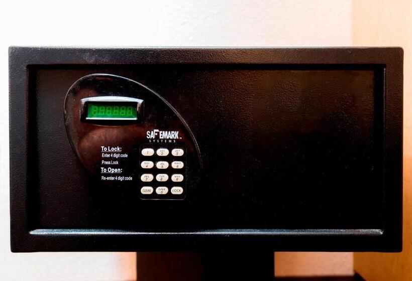 غرفة قياسية سرير كينج, Red Roof Inn Charleston  Kanawha City, Wv