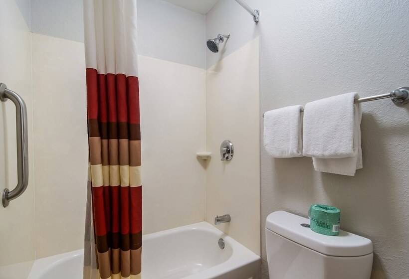 带2个双人床的标准工作室, Red Roof Inn Durham  Duke Univ Medical Center