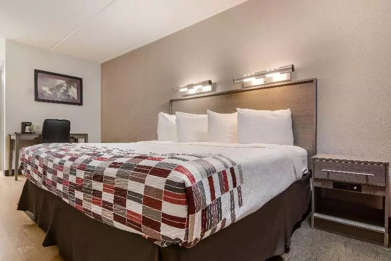 キングサイズベッドのスーペリアルーム, Red Roof Inn Durham  Duke Univ Medical Center