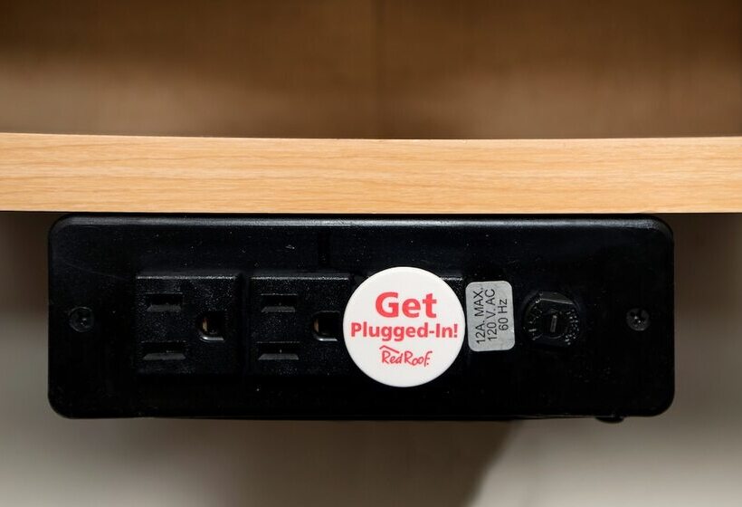 디럭스 룸, Red Roof Inn Rockford East   Casino District