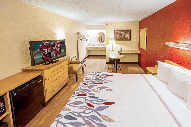 디럭스 룸 킹사이즈 침대, Red Roof Inn Rockford East   Casino District