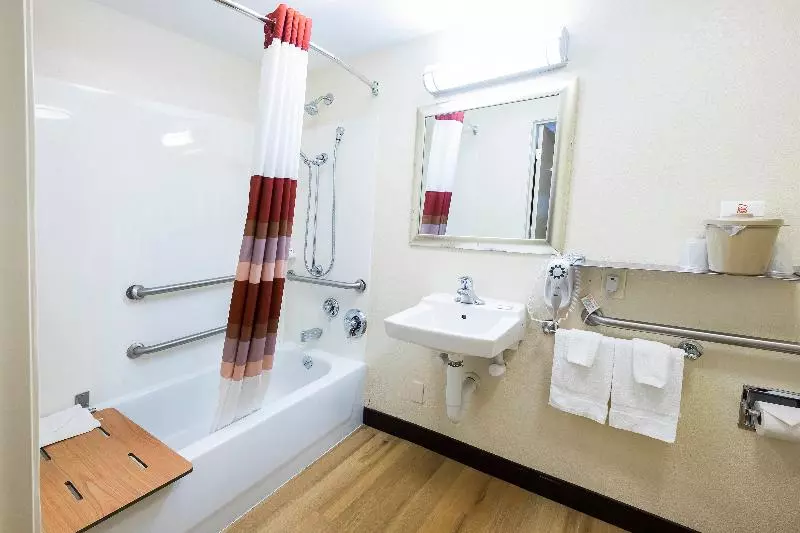キングサイズベッドのスタンダードルーム, Red Roof Inn Washington Dc  Laurel