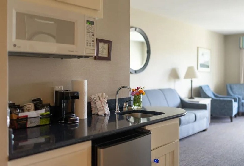 جناح بريميوم, Sebasco Harbor Resort