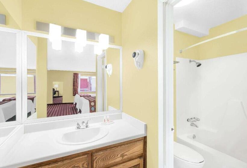 Стандартный Номер Кровать Кинг, Super 8 By Wyndham Kerrville Tx