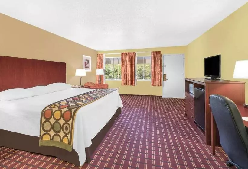 身障者適用キングサイズベッドルーム, Super 8 By Wyndham Kerrville Tx