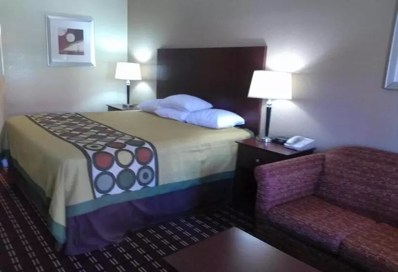 キングサイズベッドのスイートルーム, Super 8 By Wyndham Kerrville Tx