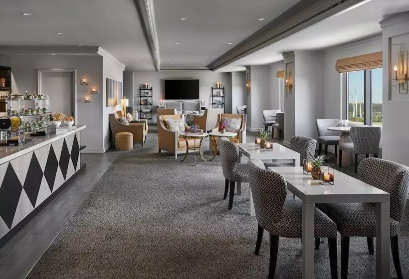 اتاق کلاب, The Ritzcarlton, Pentagon City