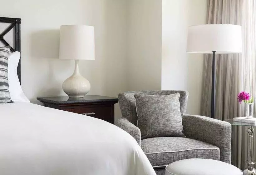 اتاق کلاب, The Ritzcarlton, Pentagon City