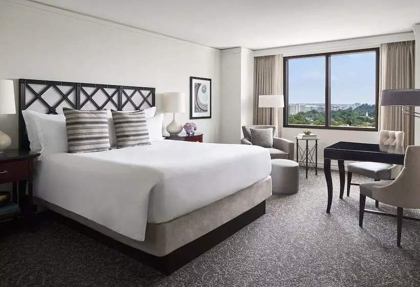 اتاق کلاب, The Ritzcarlton, Pentagon City