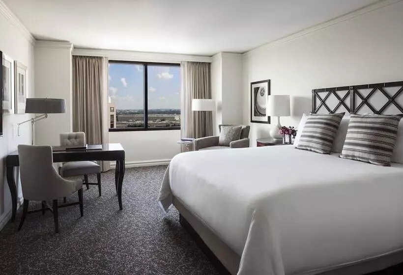 اتاق دلوکس مخصوص معلولین, The Ritzcarlton, Pentagon City