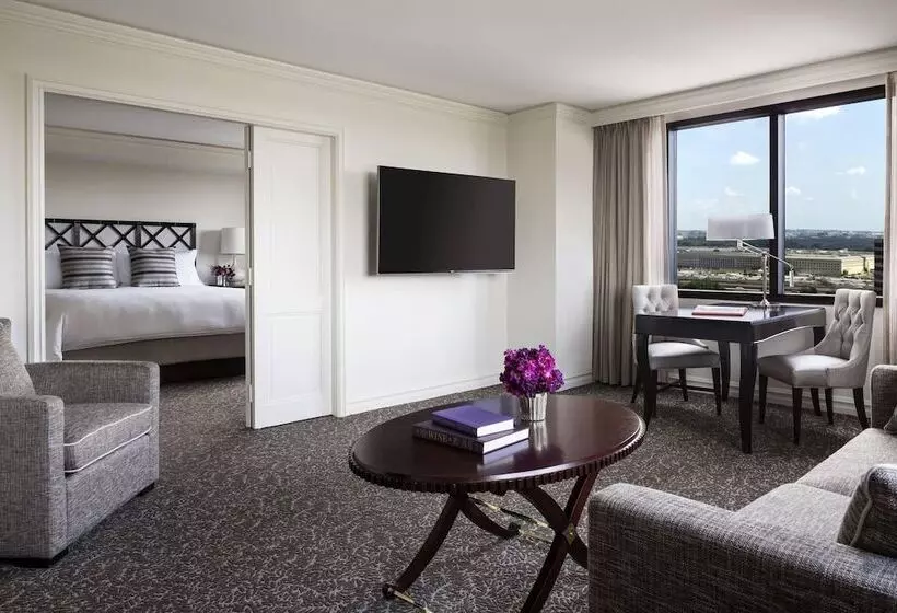 سوئیت برای معلولان, The Ritzcarlton, Pentagon City