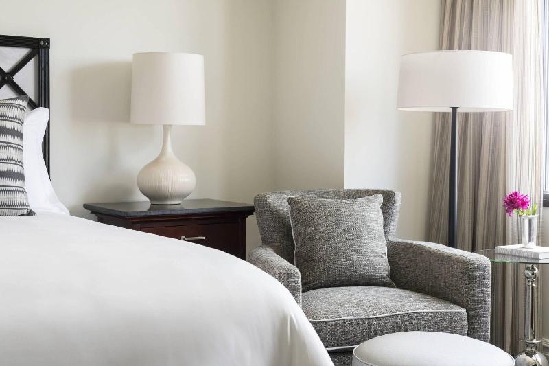 스탠다드 룸 킹사이즈 침대, The Ritzcarlton, Pentagon City