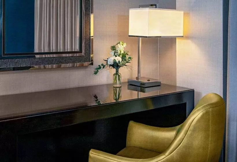 اتاق استاندارد با 2 تخت دوبل, The Royal Sonesta Boston