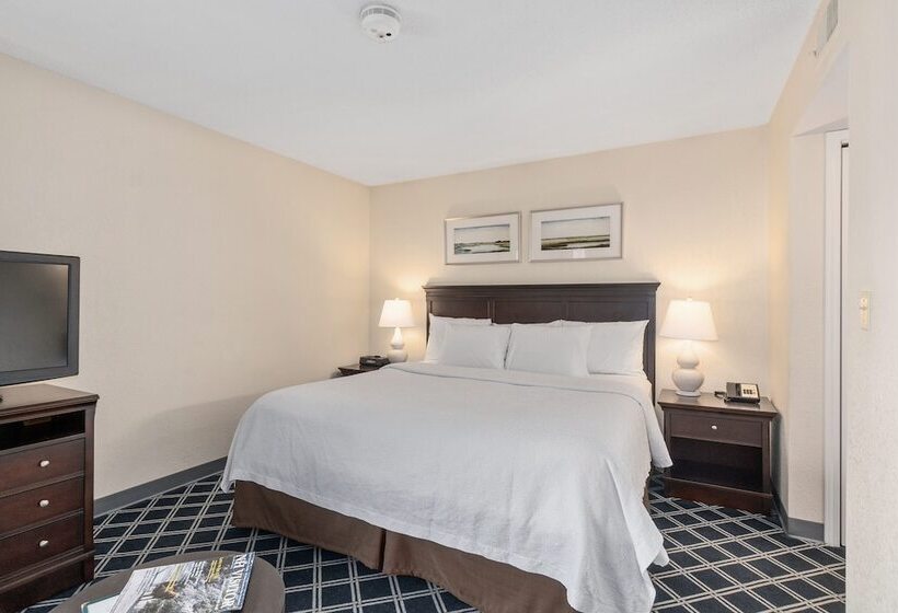 Студия Deluxe, Residences At Daniel Webster