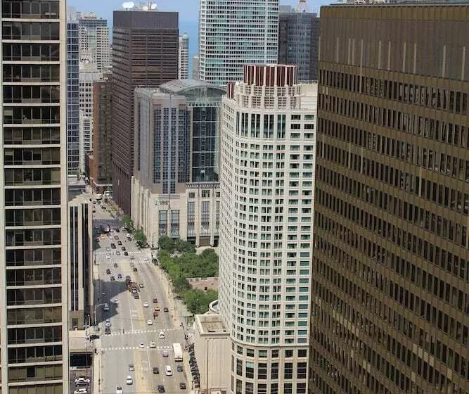 ２ダブルベッドのスタンダードルーム, Fairmont Chicago Millennium Park