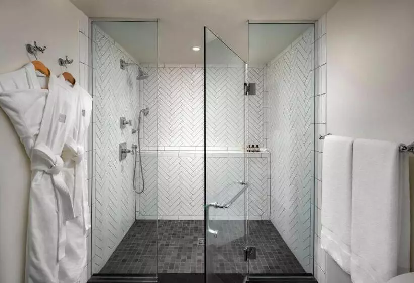 اتاق لوکس با تخت بزرگ, Fairmont Sonoma Mission Inn & Spa