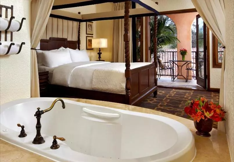 سوئیت با تخت بزرگ, Fairmont Sonoma Mission Inn & Spa