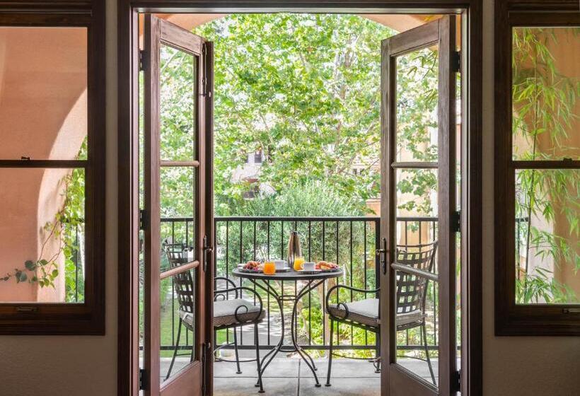 스위트 킹사이즈 침대, Fairmont Sonoma Mission Inn & Spa