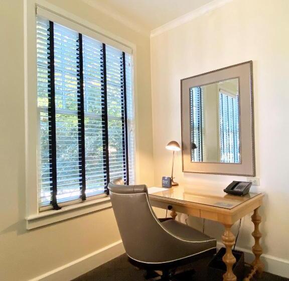 キングサイズベッドのスタンダードルーム, Fairmont Sonoma Mission Inn & Spa