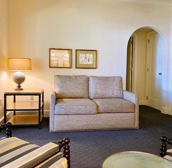 キングサイズベッドのスタンダードルーム, Fairmont Sonoma Mission Inn & Spa