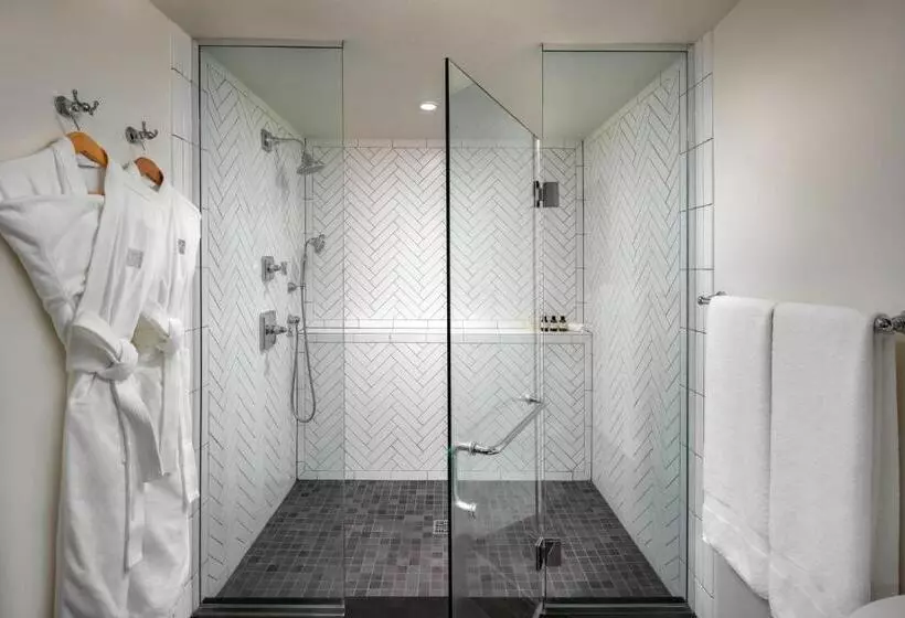 اتاق لوکس با تخت دو نفره بزرگ, Fairmont Sonoma Mission Inn & Spa