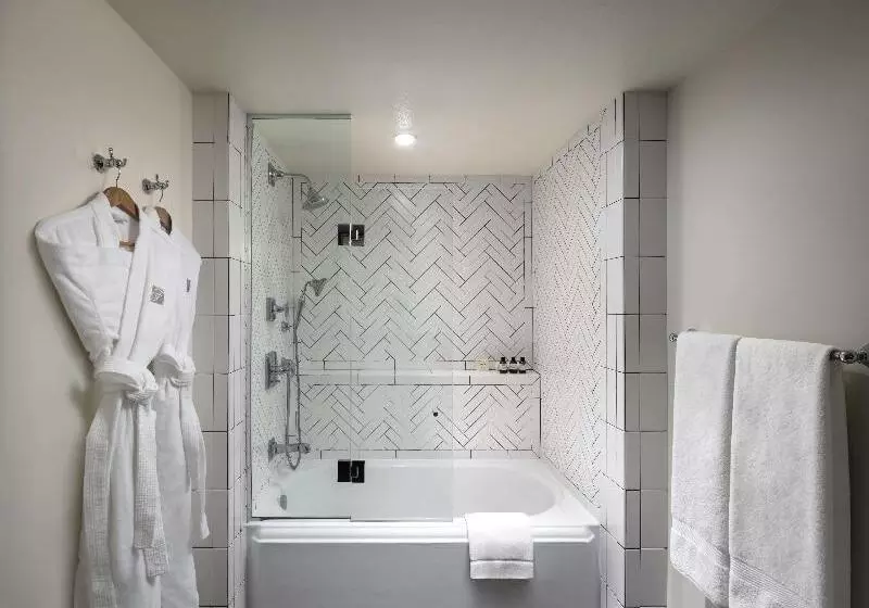اتاق لوکس با تخت بزرگ, Fairmont Sonoma Mission Inn & Spa