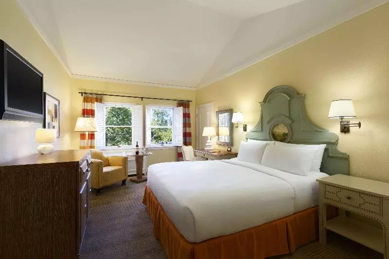 اتاق لوکس با تخت بزرگ, Fairmont Sonoma Mission Inn & Spa