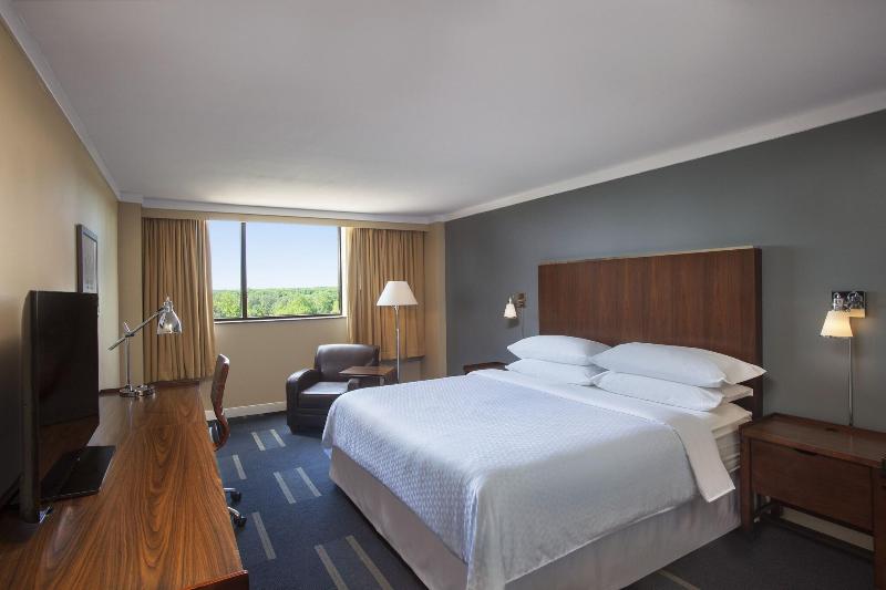스탠다드 룸 호수 전망, Four Points By Sheraton Richmond