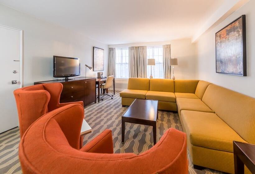 Люкс, The Georgetown Inn