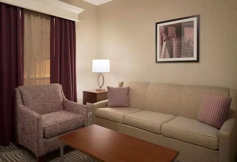 Junior Suite, Hilton St. Louis Frontenac