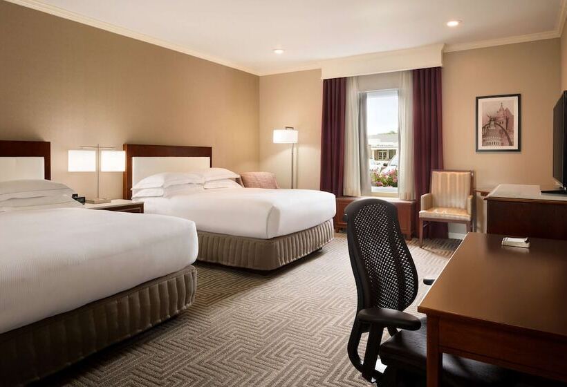 디럭스 룸, Hilton St. Louis Frontenac