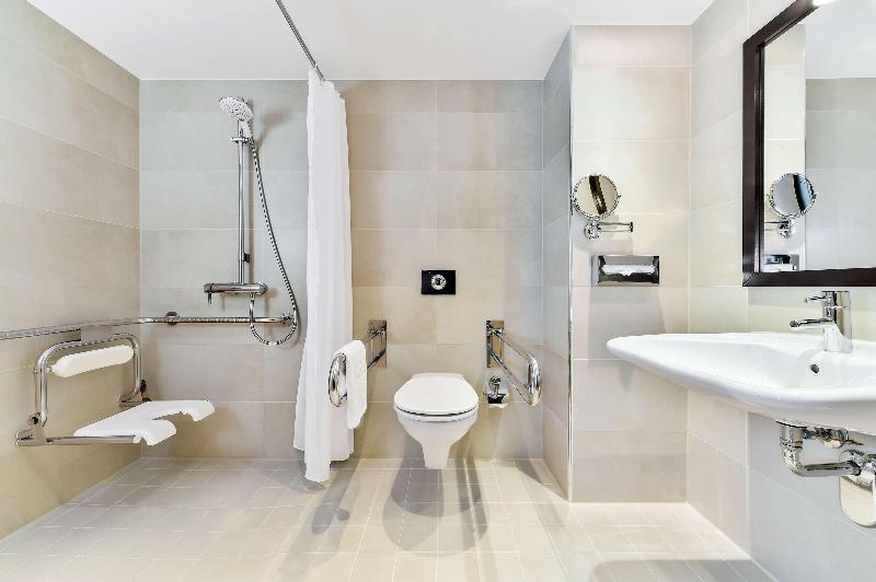 스위트 킹사이즈 침대, Hilton St. Louis Frontenac